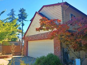 7403 Skyline Blvd, Oakland CA 94611