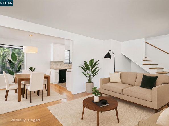 905 61St St, Oakland CA 94608