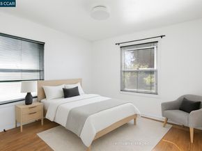 905 61St St, Oakland CA 94608