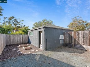 905 61St St, Oakland CA 94608