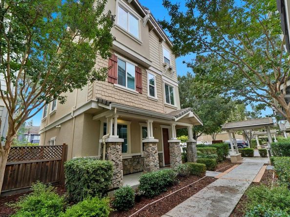 7092 N Mariposa Ct, Dublin CA 94568