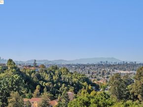 9090 Castlewood St, Oakland CA 94605