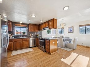 9090 Castlewood St, Oakland CA 94605