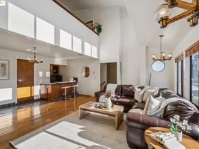 9090 Castlewood St, Oakland CA 94605