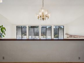 9090 Castlewood St, Oakland CA 94605