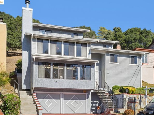 9090 Castlewood St, Oakland CA 94605