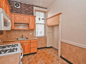672 33Rd St, Oakland CA 94609