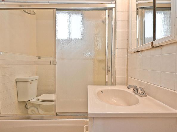 672 33Rd St, Oakland CA 94609