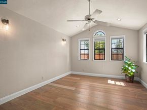 2411 Pinon Ct, Martinez CA 94553