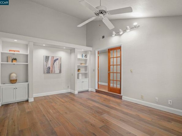 2411 Pinon Ct, Martinez CA 94553