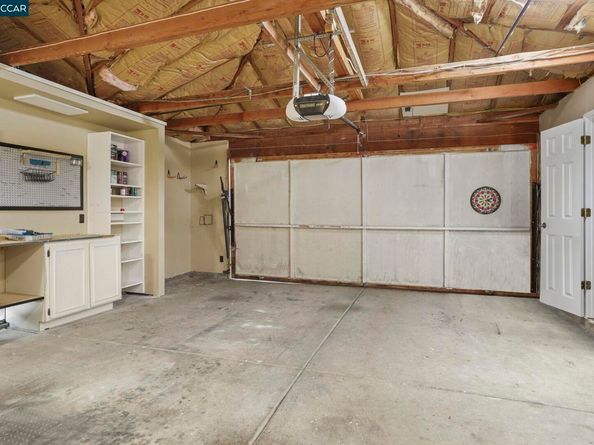 2411 Pinon Ct, Martinez CA 94553