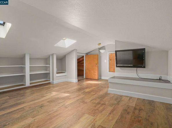 2411 Pinon Ct, Martinez CA 94553