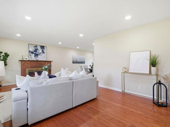 42293 Camino Santa Barbara, Fremont CA 94539