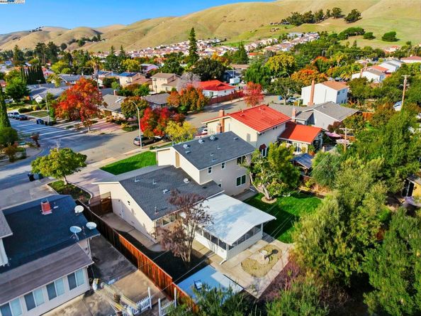 42293 Camino Santa Barbara, Fremont CA 94539