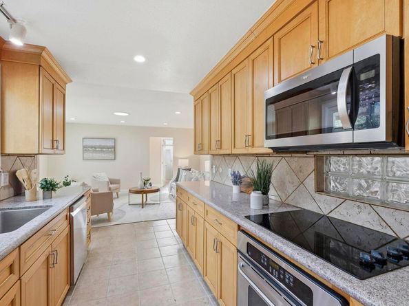 42293 Camino Santa Barbara, Fremont CA 94539