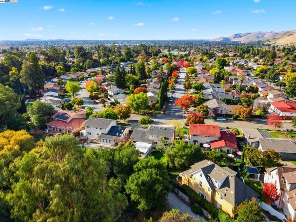 42293 Camino Santa Barbara, Fremont CA 94539