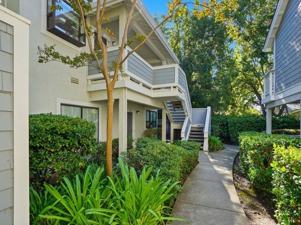 2586 Oak Road 229, Walnut Creek CA 94597