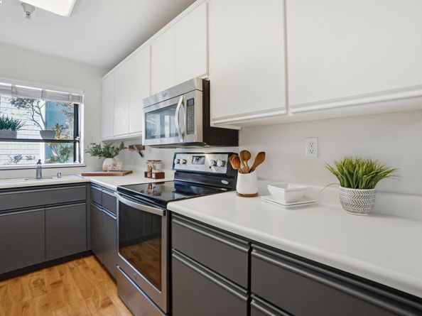 2586 Oak Road 229, Walnut Creek CA 94597