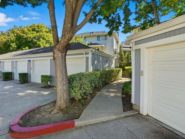 2586 Oak Road 229, Walnut Creek CA 94597