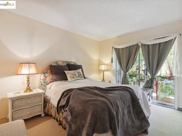 7400 Mountain Blvd 11, Oakland CA 94605
