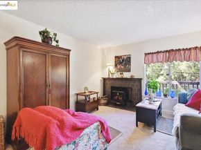 7400 Mountain Blvd 11, Oakland CA 94605