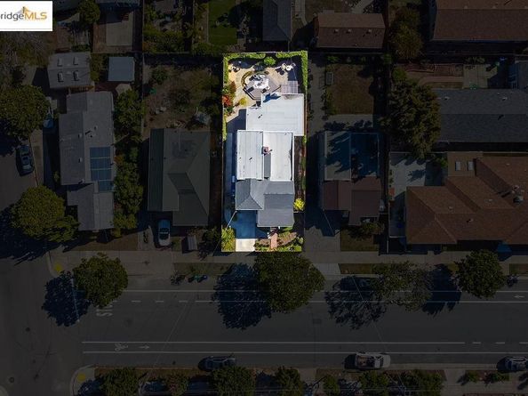 760 37Th St, Richmond CA 94805