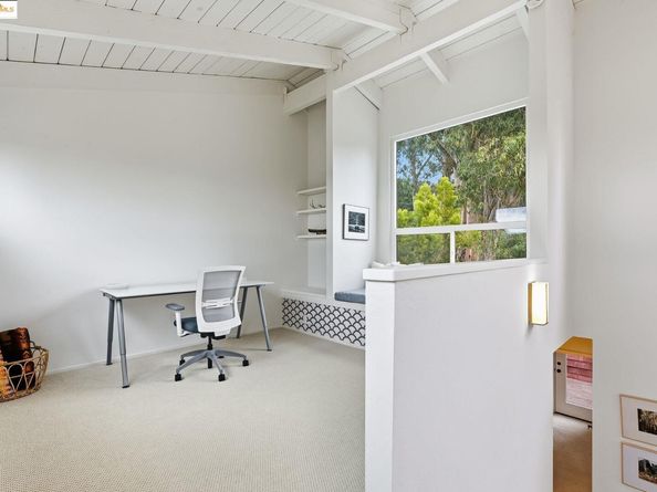 2 Sereno Circle, Oakland CA 94619