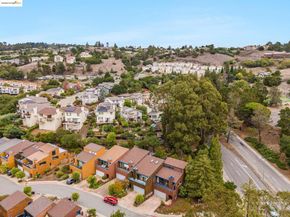 2 Sereno Circle, Oakland CA 94619