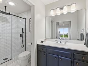 2 Sereno Circle, Oakland CA 94619