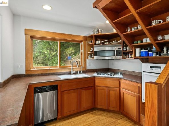 5663 Florence Ter, Oakland CA 94611