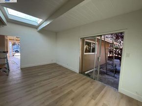 24796 Pear St, Hayward CA 94545