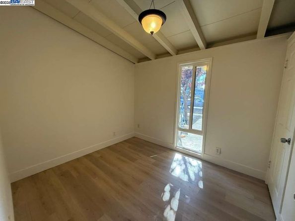 24796 Pear St, Hayward CA 94545