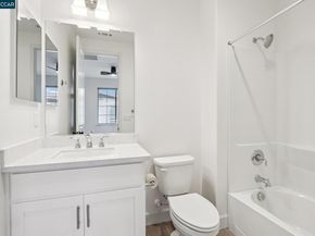 512 Laurel Knoll Ct, Martinez CA 94553