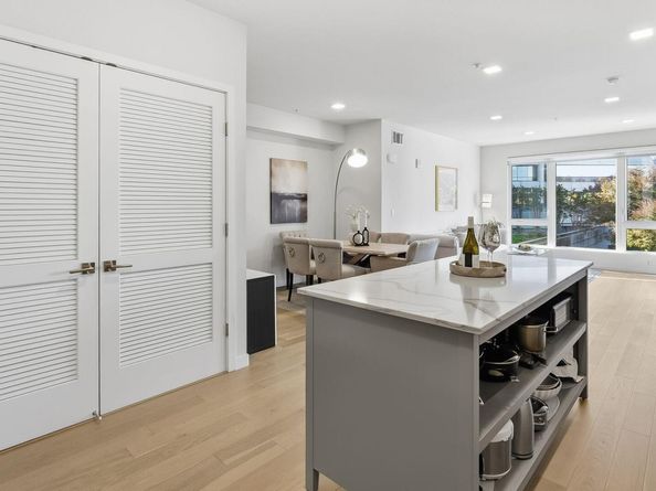 1605 Riviera Ave 404, Walnut Creek CA 94596