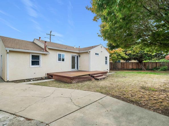 1255 Primrose Dr, San Leandro CA 94578