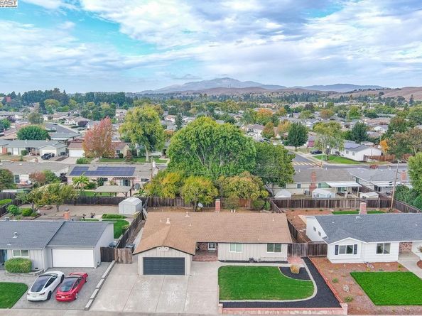 7465 Limerick Ave, Dublin CA 94568