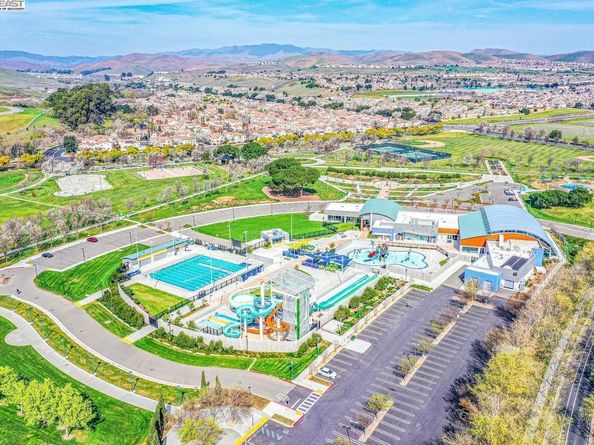 7465 Limerick Ave, Dublin CA 94568