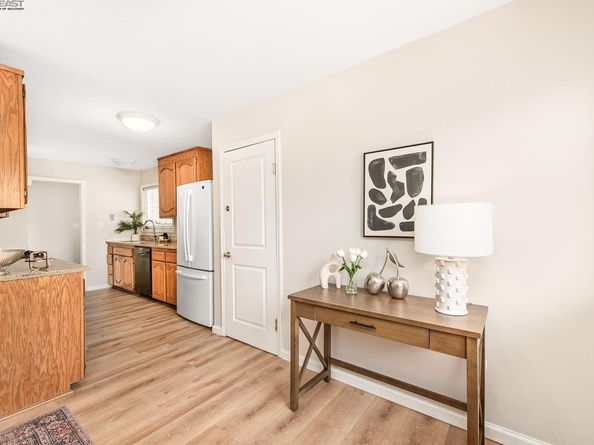 7465 Limerick Ave, Dublin CA 94568
