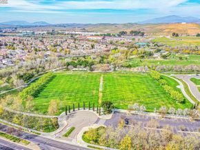 7465 Limerick Ave, Dublin CA 94568