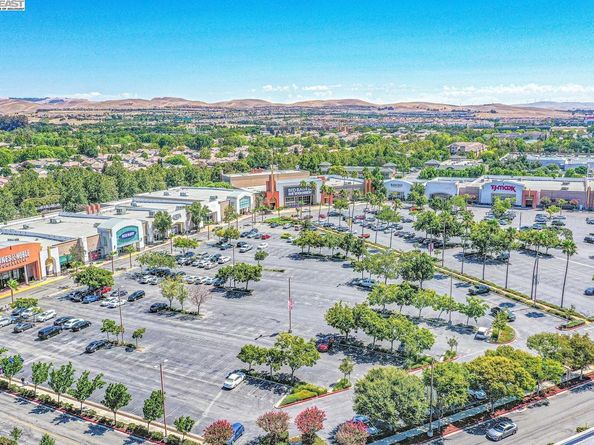 7465 Limerick Ave, Dublin CA 94568