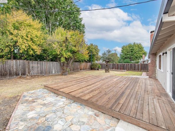 7465 Limerick Ave, Dublin CA 94568