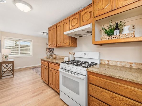 7465 Limerick Ave, Dublin CA 94568
