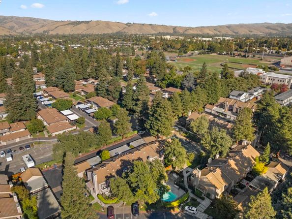3833 Burton Cmn, Fremont CA 94536