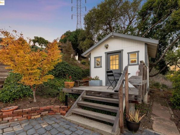 820 Kensington Rd, El Cerrito CA 94530