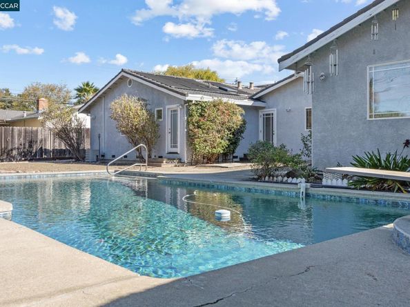 1193 Ridgewood, Concord CA 94518