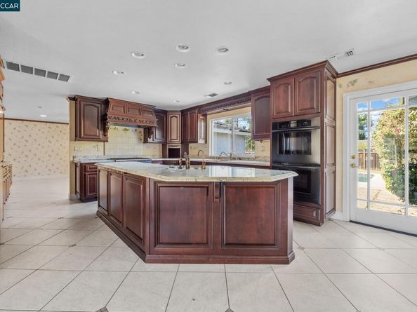 1193 Ridgewood, Concord CA 94518