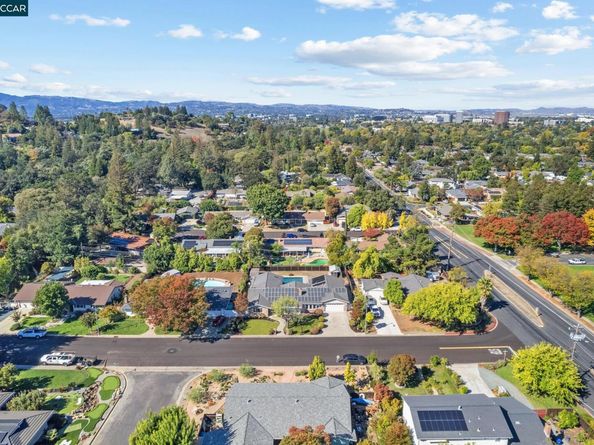 1193 Ridgewood, Concord CA 94518
