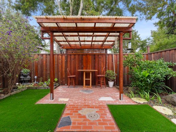 3932 Gardenia Pl, Oakland CA 94605