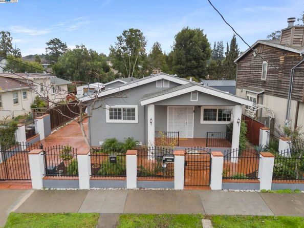 3932 Gardenia Pl, Oakland CA 94605