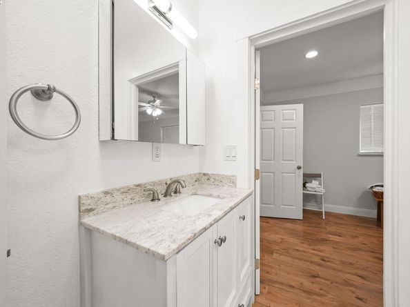 3932 Gardenia Pl, Oakland CA 94605